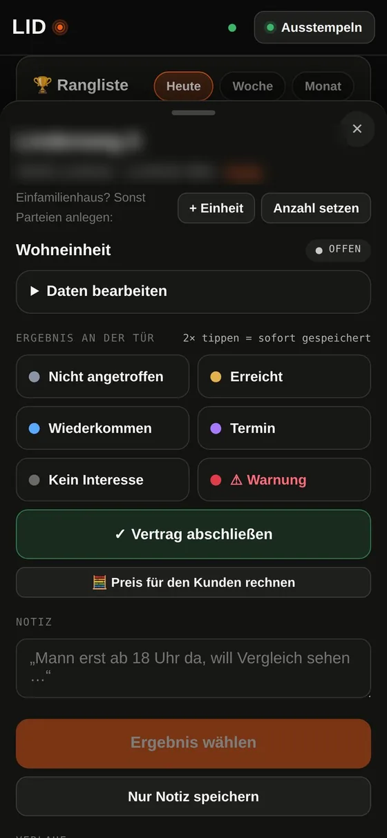 Bildschirm an der Haustür in der App Klemmbrett: sechs Ergebnisse zum Antippen und der Knopf Vertrag abschließen